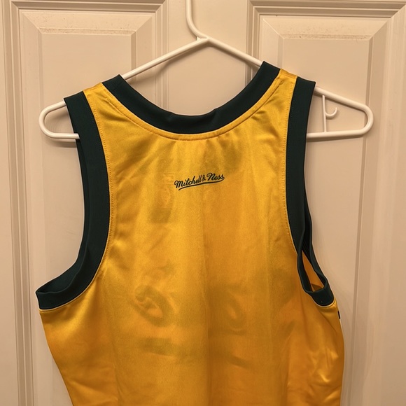 Mens Mitchell and ness Sonic’s tank - Picture 4 of 5